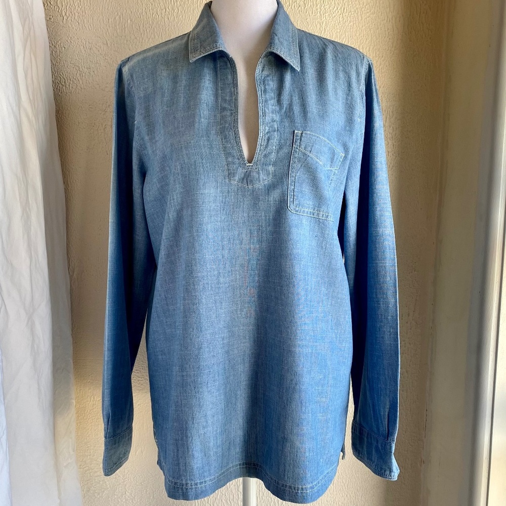 J. Crew long sleeve light blue cotton chambray popover shirt Size M